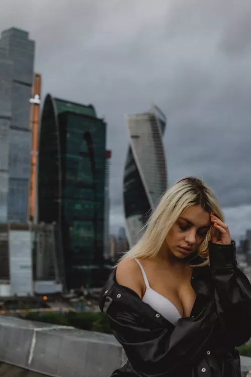 I would love you to cum on me..