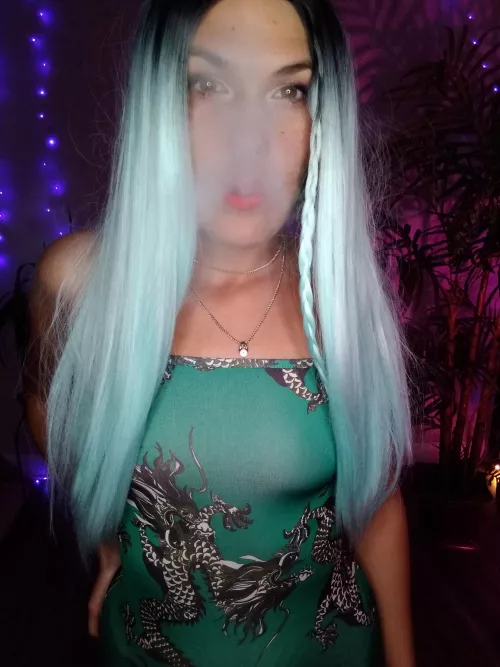 If I pass you the blunt, you better not chief it down 😤