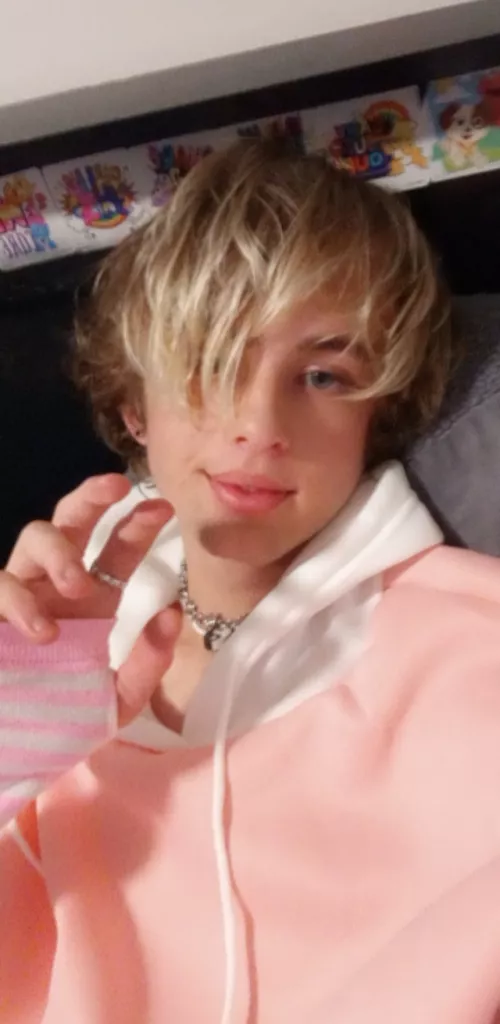 I'm sorta new to this I hope I look okay