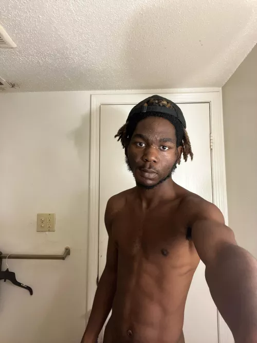 M/19/5’9/140ps The marks show our growth✨ take pride gorgeous people