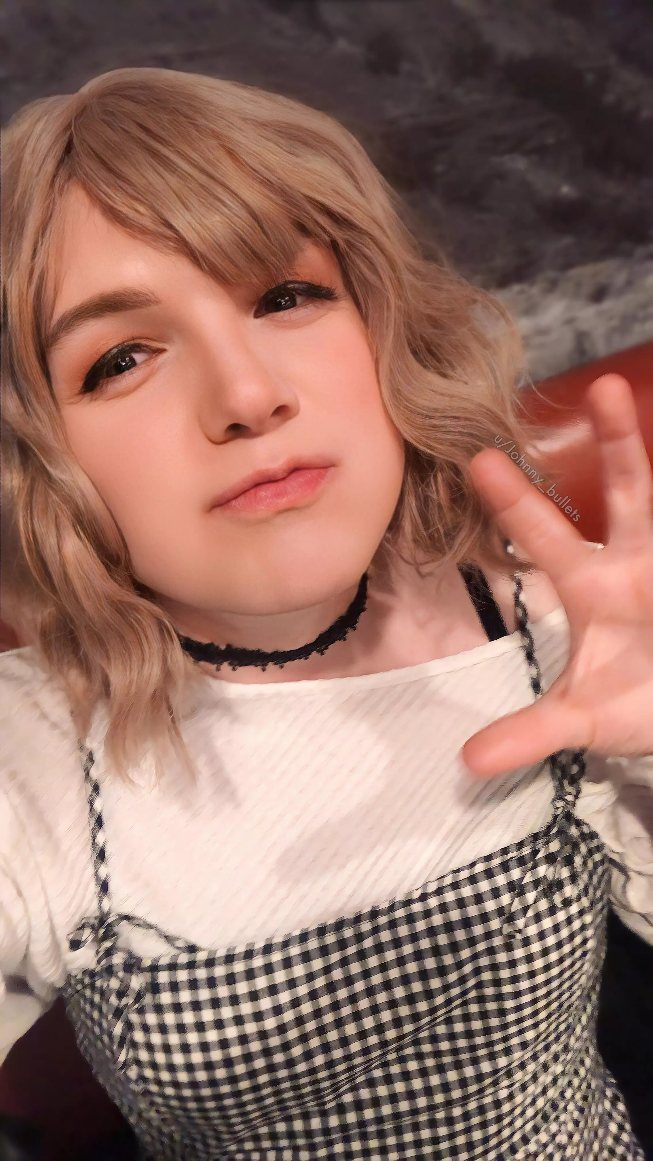 Me, picking characters to cosplay: IS THAT A FEMININE CHARACTER WITH WAVEY SHORT HAIR OR A GHOST? DON’T MIND IF I DO, HOHOHO