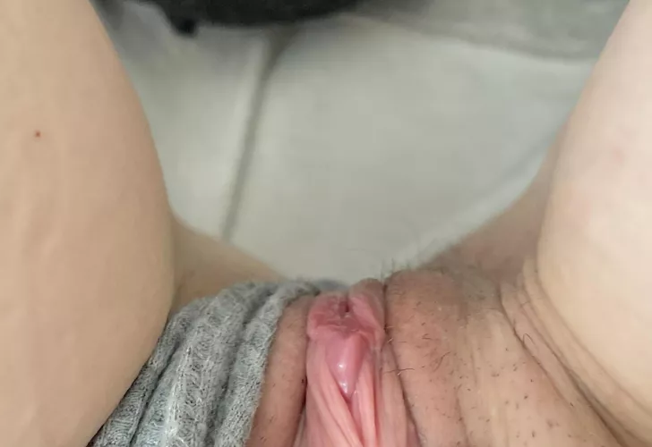 My clit’s been rubbing against my panties all day ugh.