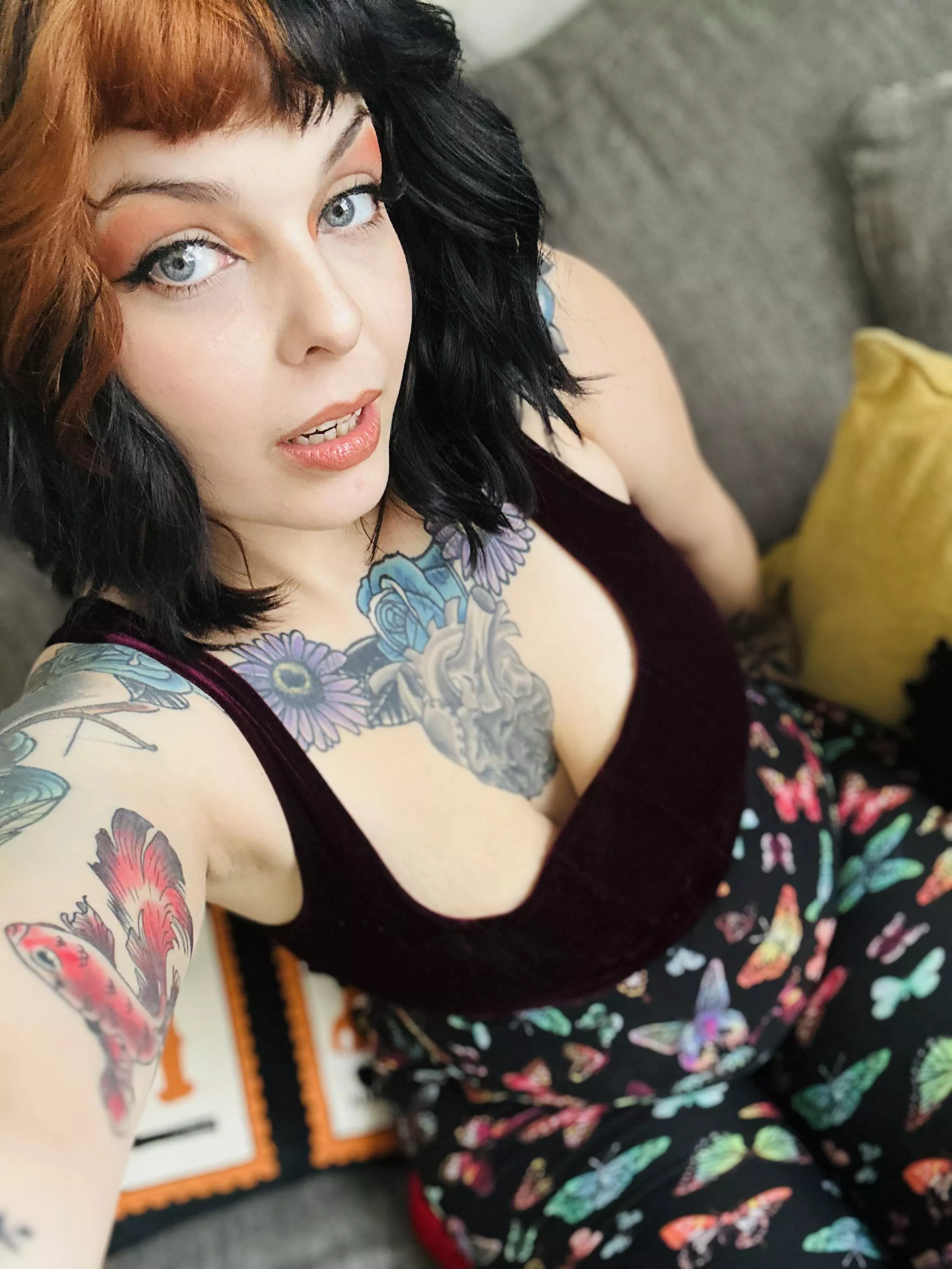 Naomi Cakes (@naomicakes69) [Instagram]