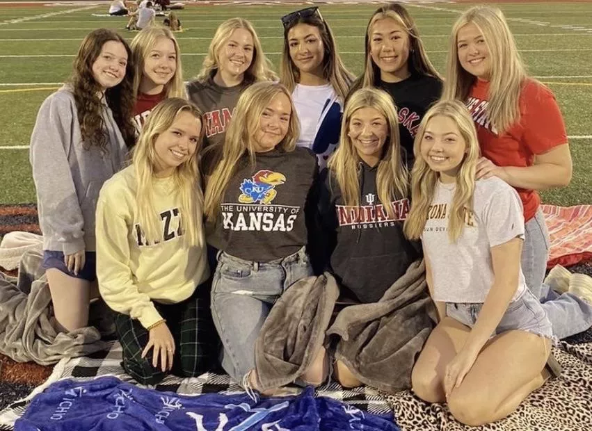 Need tribs for all or your favorite slut dm for more