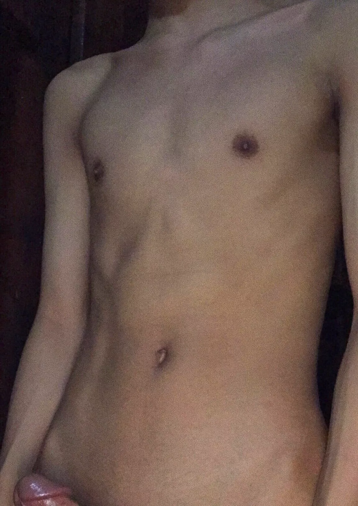 Something is peeping 👀