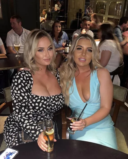 Two Blondes, which one?