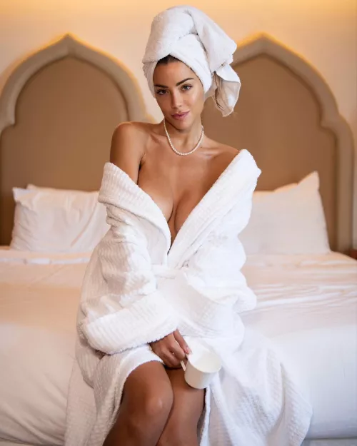 Viviana Vizzini (Italian TV Presenter, Model, Miss Universe Italy 2020)