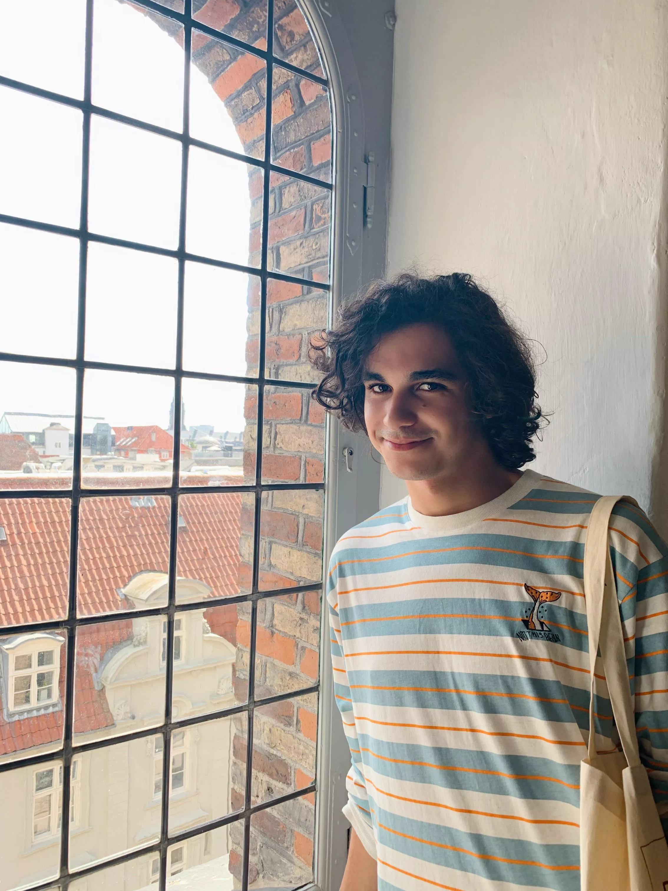 Welcome each day with a sincere smile from within. 😌