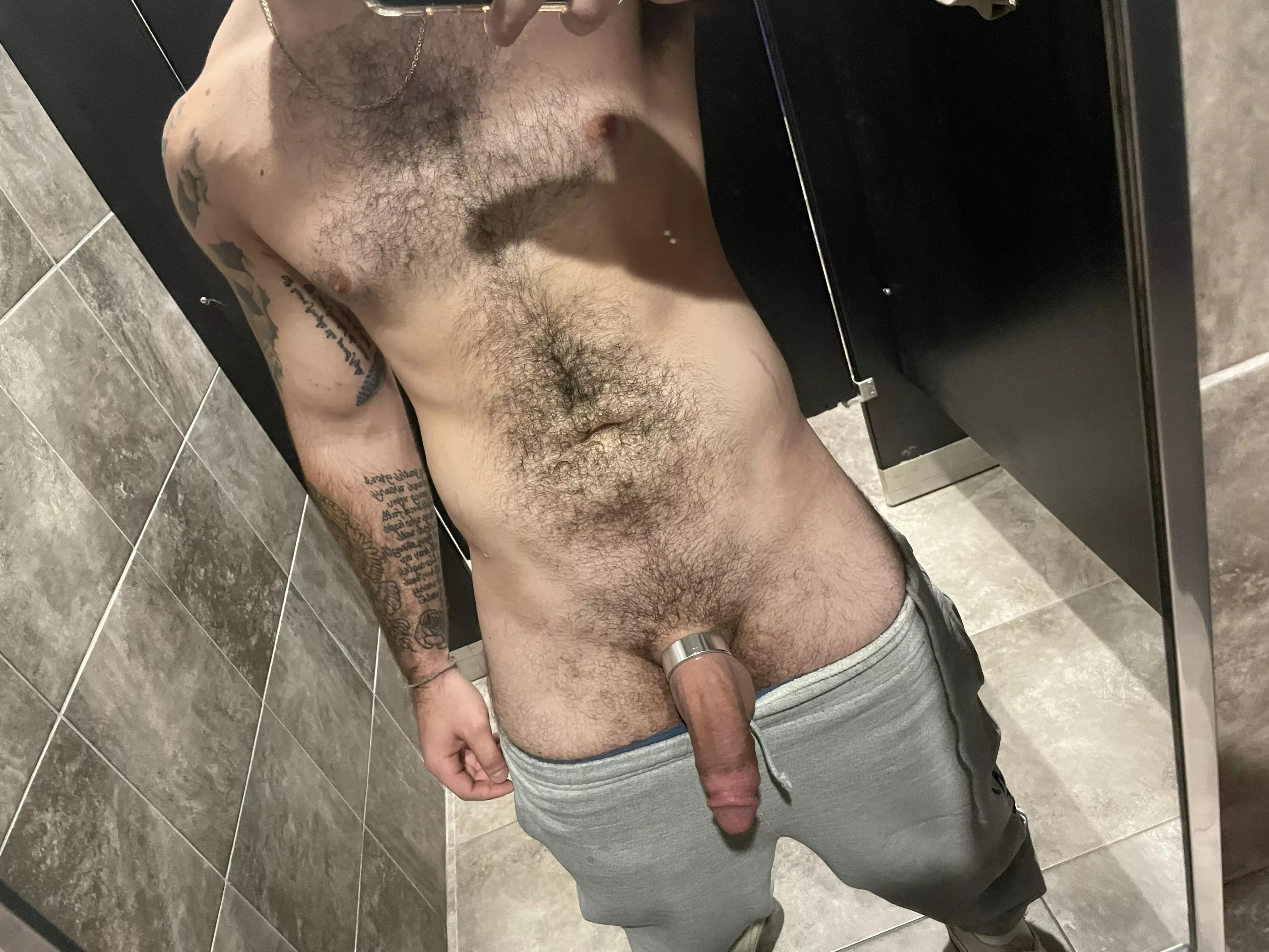 Your favorite gym cock🤭