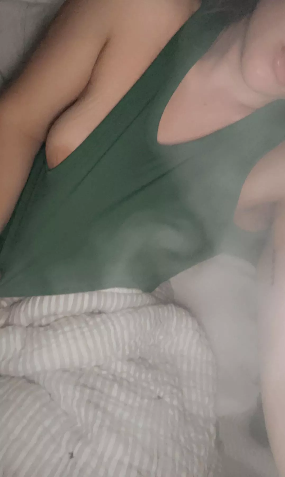 A little smoking before bed 😜