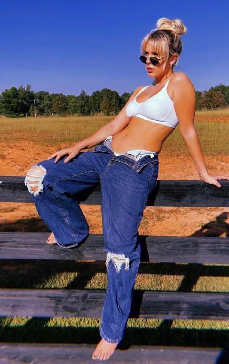 Can’t stop throbbing for Millie Booby Brown