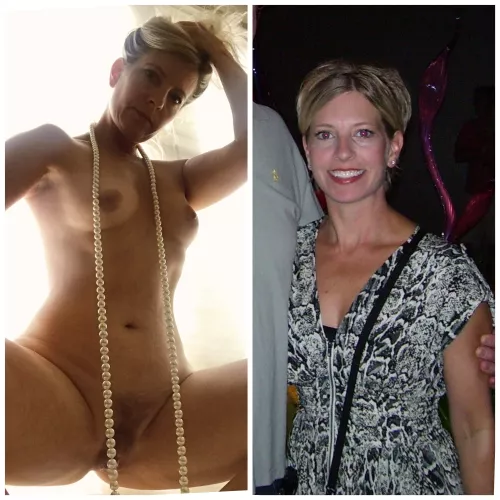 Good wife poses nude