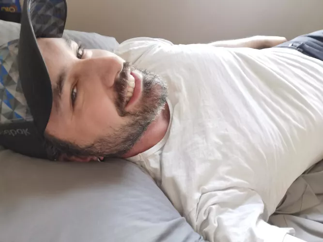 Its Canadian Thanksgiving Weekend! Happy Thanksgiving to my fellow Canadians! I'm thankful that I have a nice comfy bed to nap in in between prep for tomorrow's dinner! 😴 what are you thankful for?