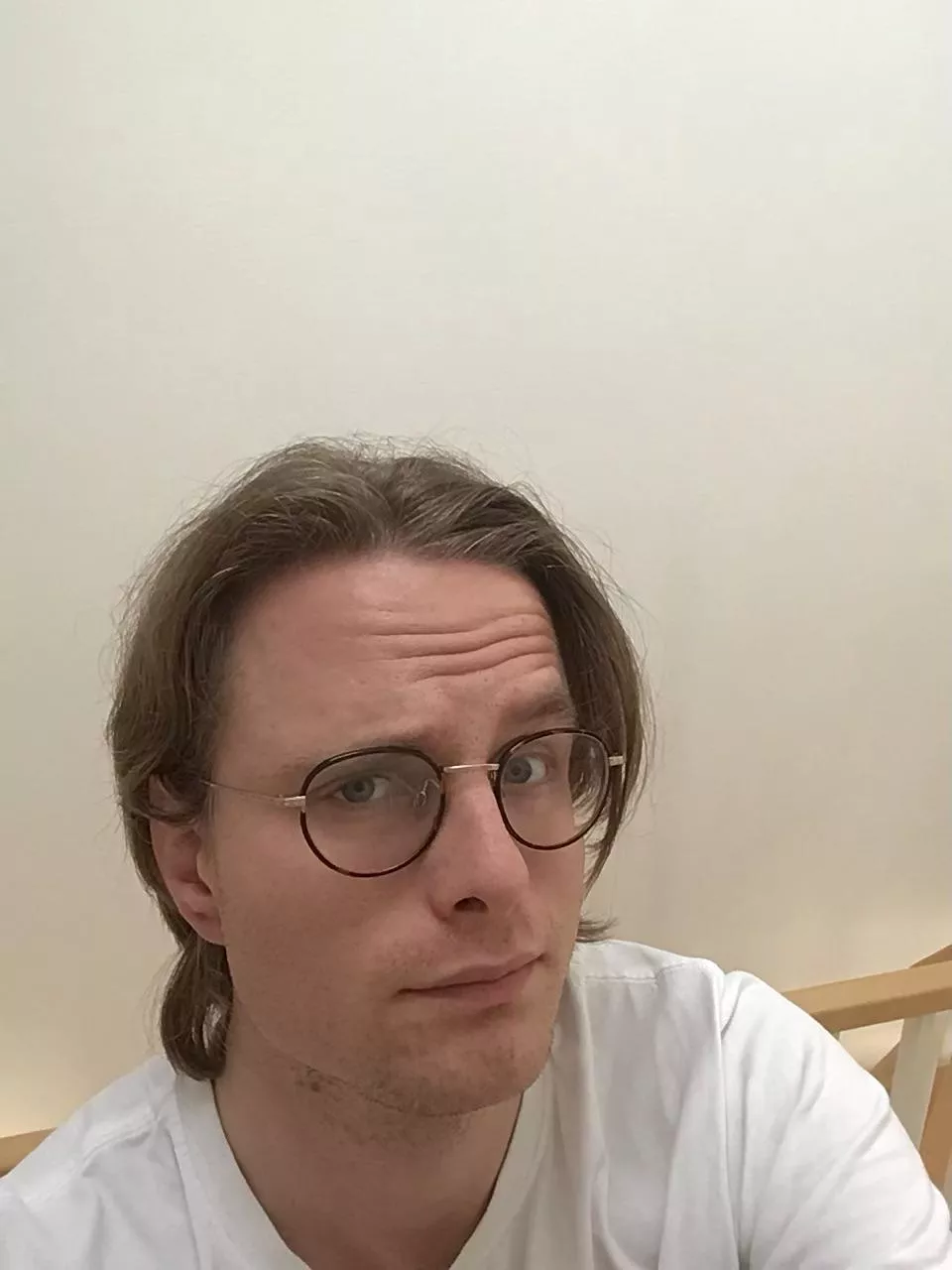 I've coot a haircut yesterday (roundabout 20cms shorter) what do you think?