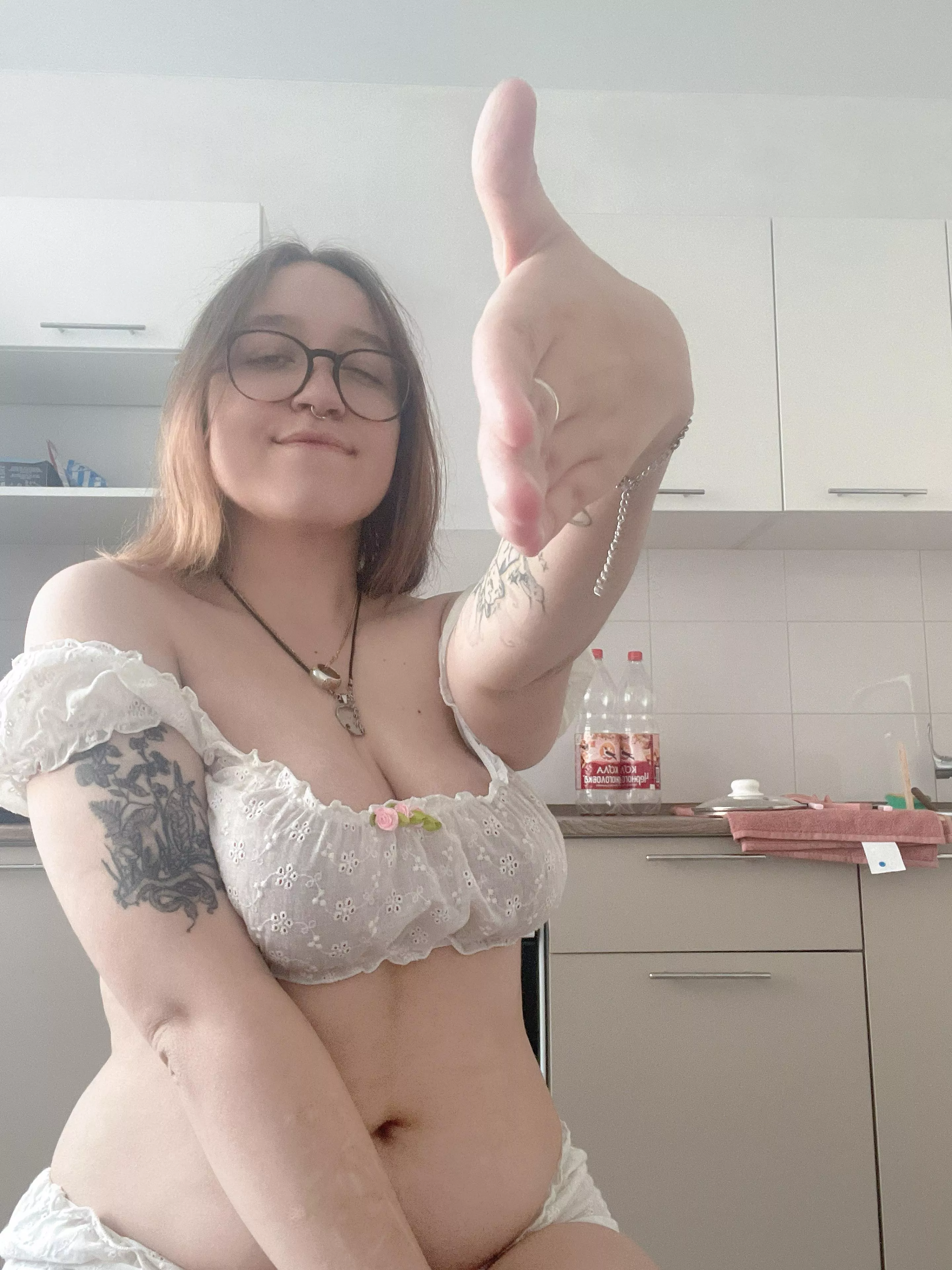 nice to meet ya! wanna be friends (with benefits)? ☺️