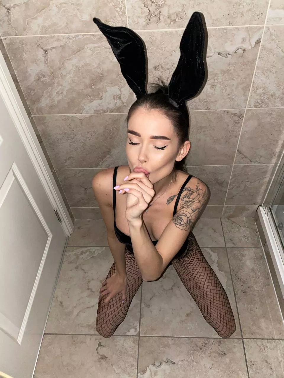 [OC] A very beautiful rabbit awaits your instructions🥵😈 (50% discount for the first 10 subscribers)