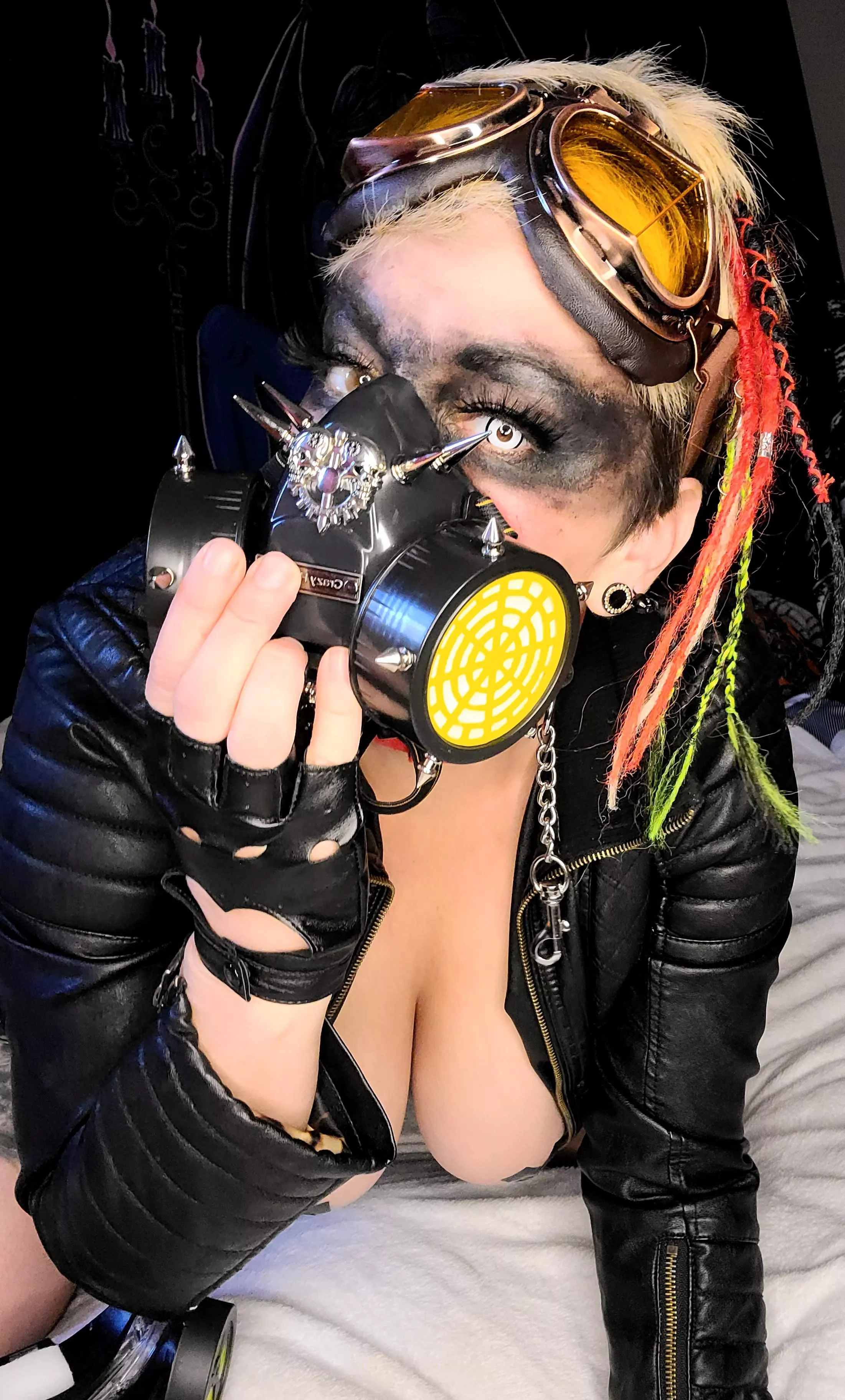 Post Apocalyptic Girl