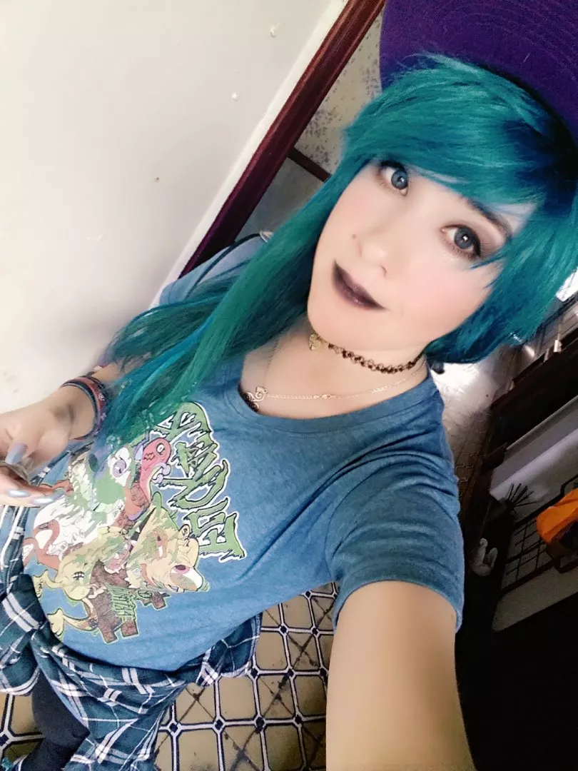 wish people are more into scene boys and girls </3