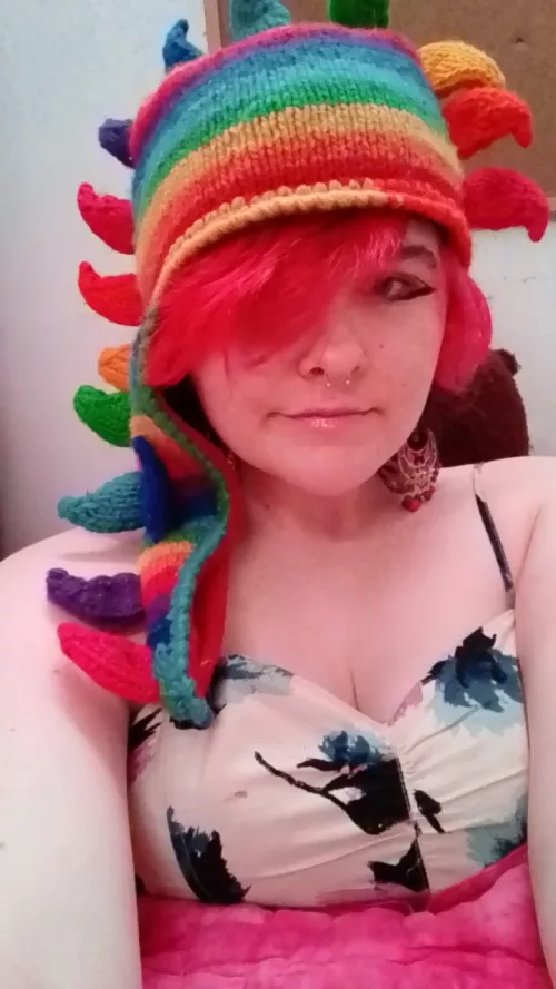 Dino hat !! 🌈🦕🏳️‍⚧️ (he/him)