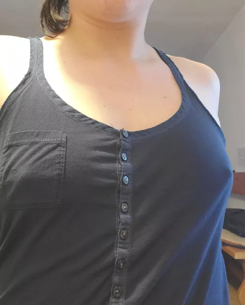 everyone seems to like this tank top 👀