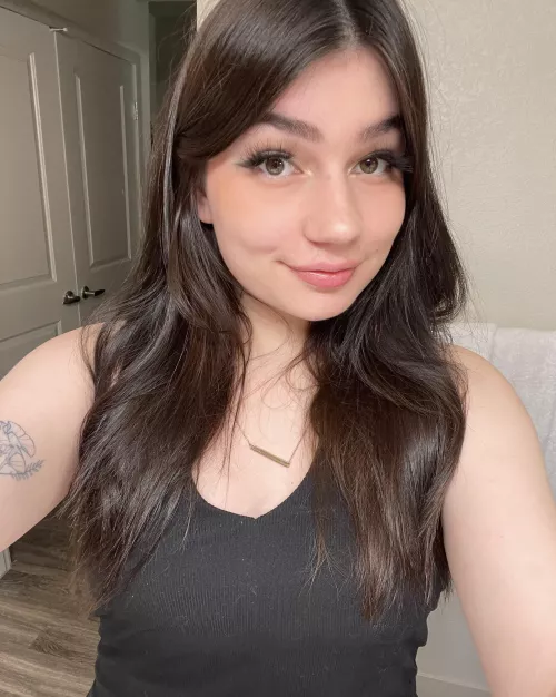 Happy Monday!🥰 (half Italian & half Nicaraguan)