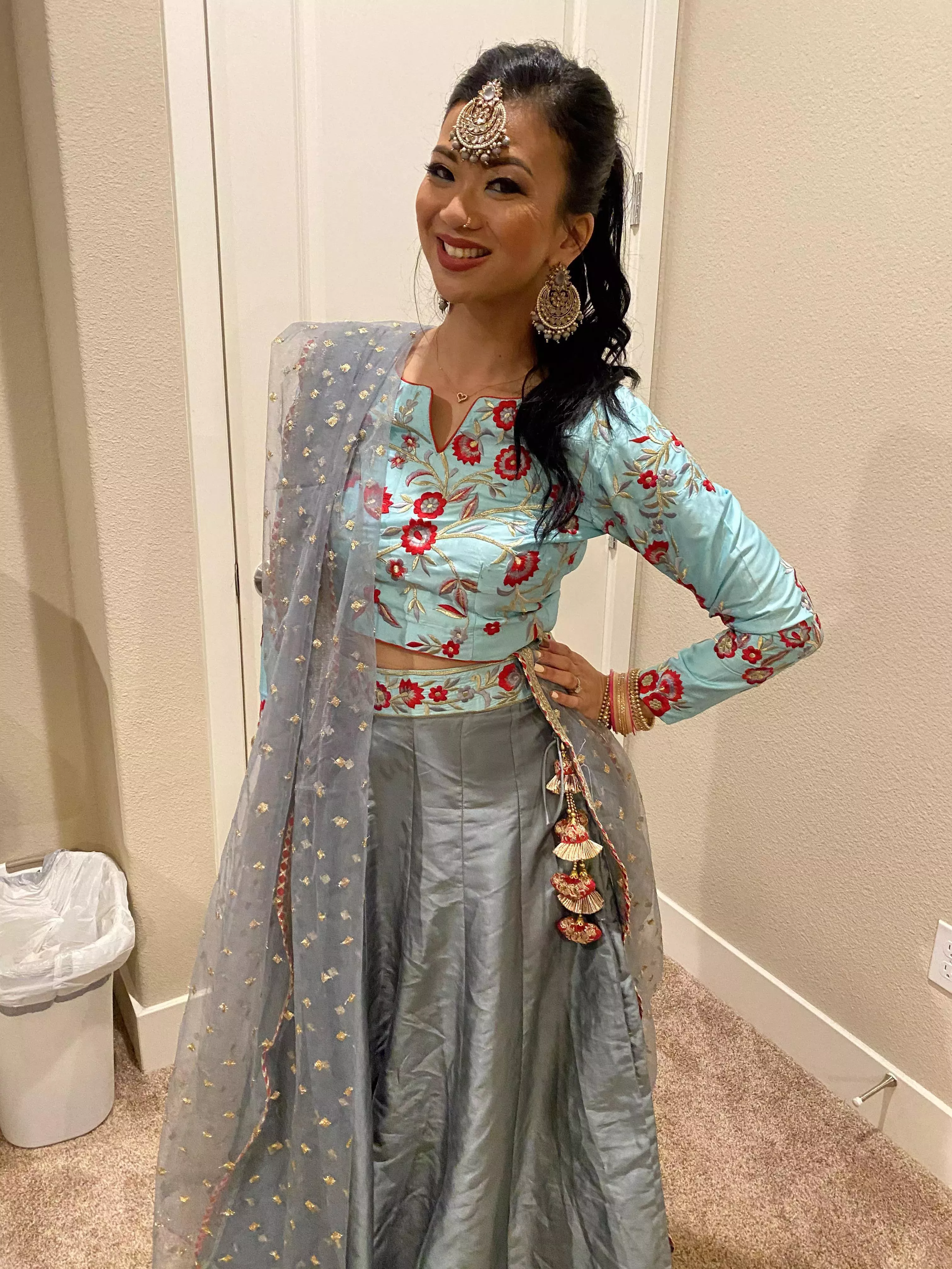 Hi baby do you want to see me suck cock in this dress? [F]