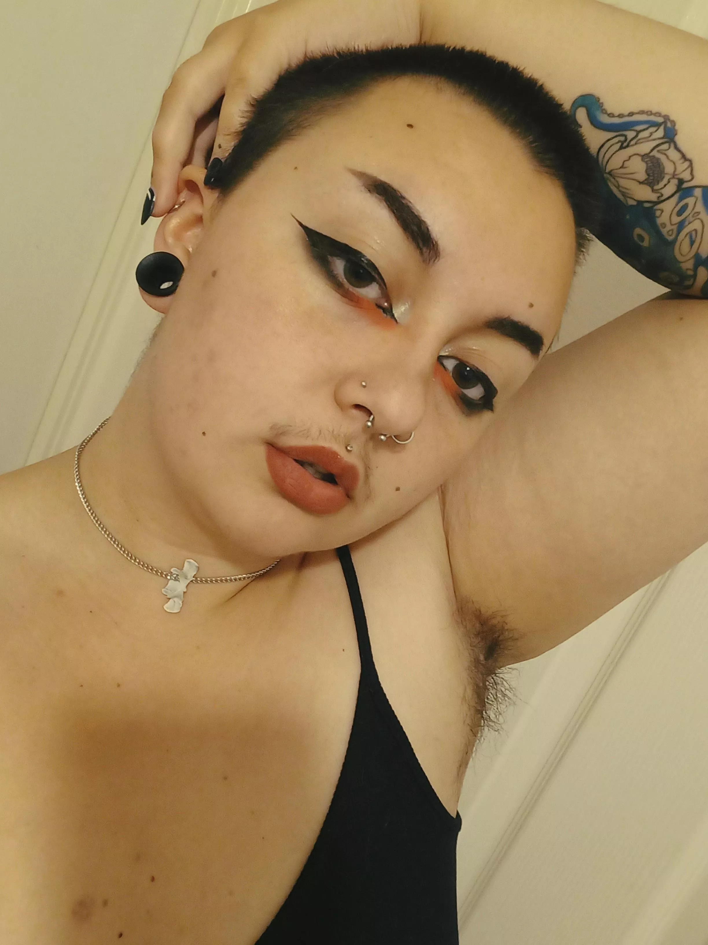 I love my armpit hair, don't you?