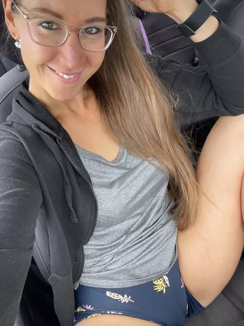 I m wearing a panty vibrator to the gym