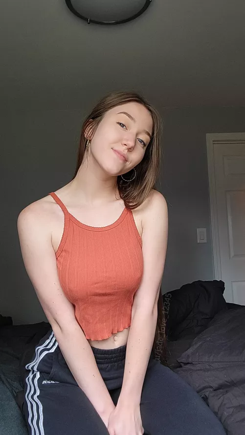 [IG] I'd wear a bra, but I like the attention