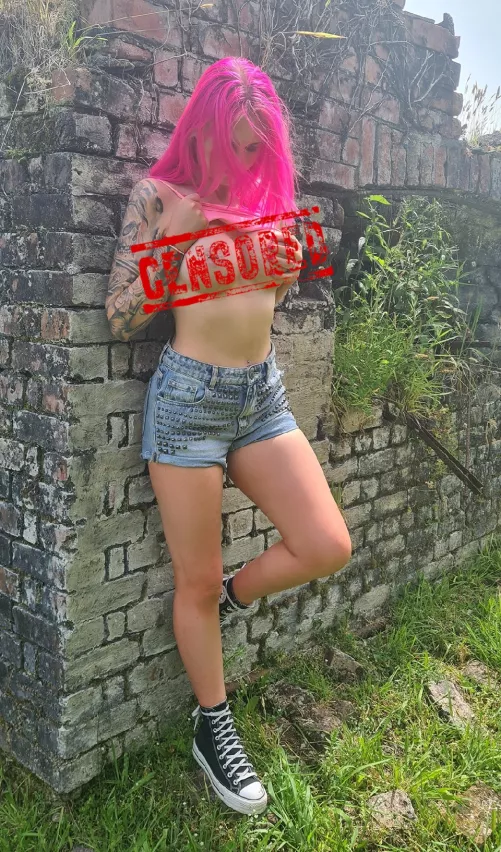 Inked With Neon Pink 💕