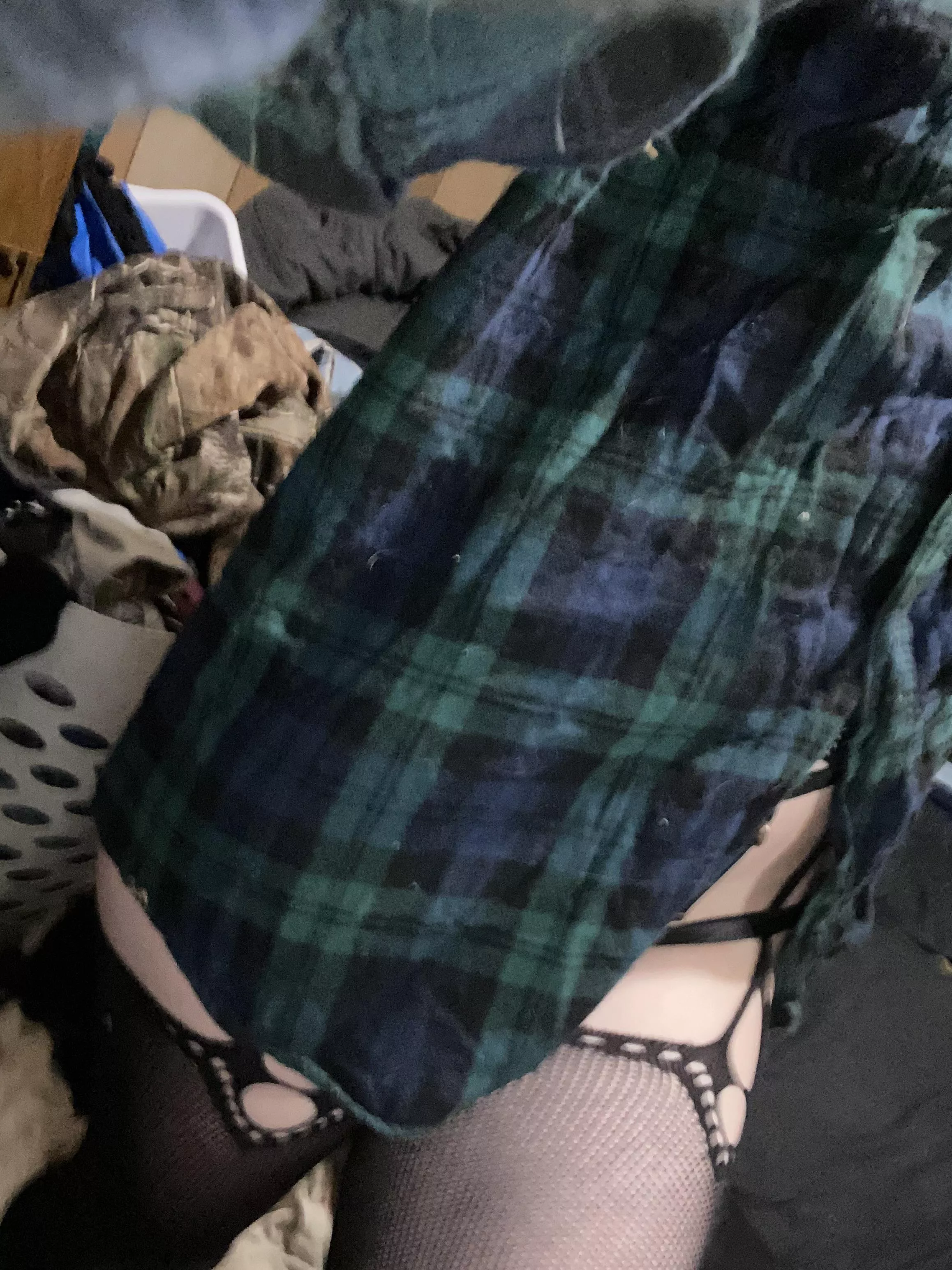 Last chance today to subscribe for free 😘😘 come see what I’m hiding underneath this. 🫦 Subscribe https://onlyfans.com/just_jessxo