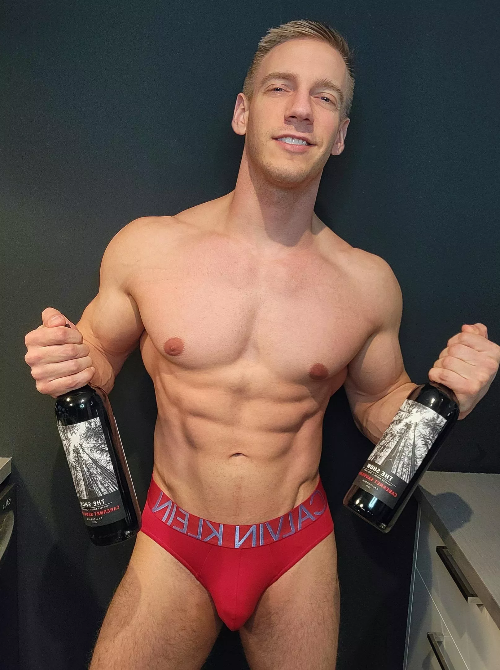 Let's have a drink or two.. 😏🍷