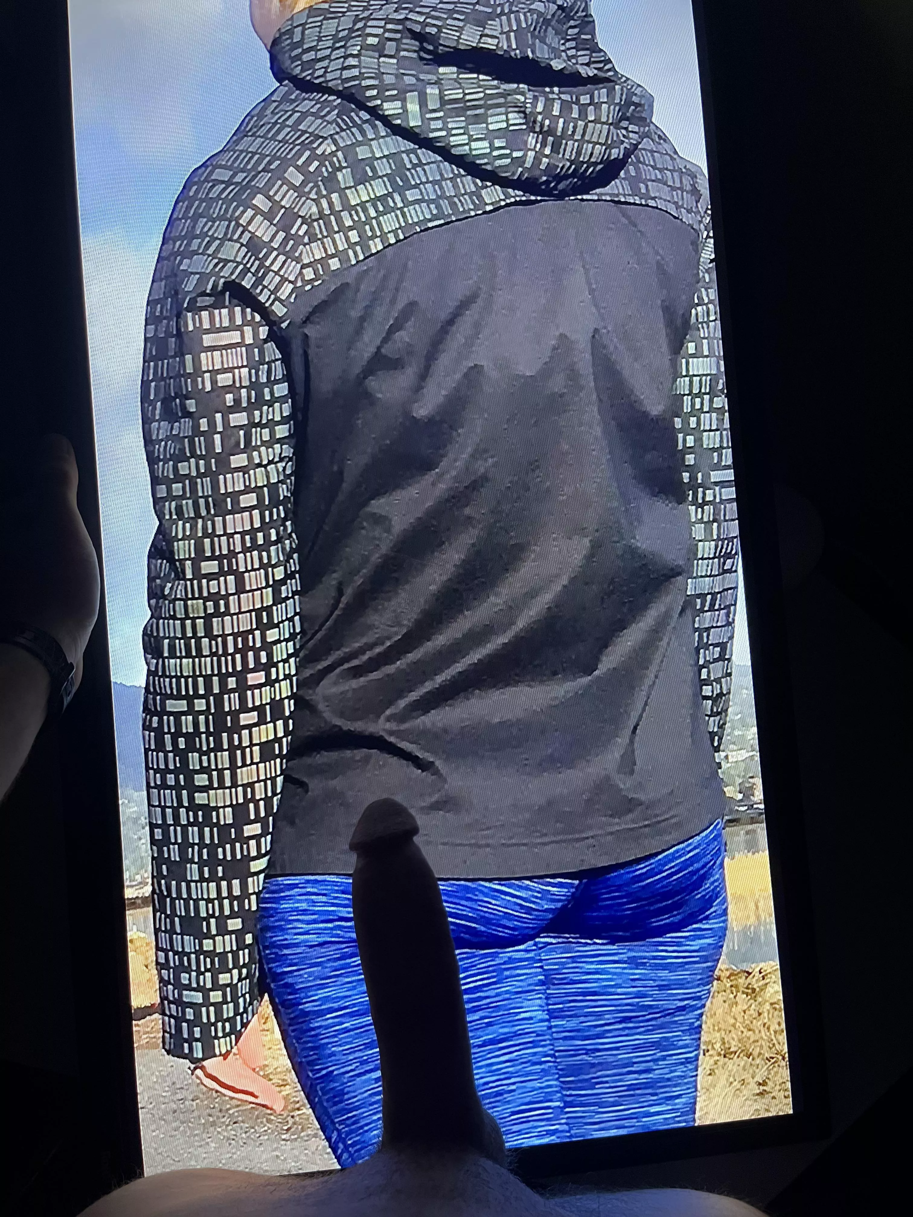 Lots of hard cock for her tonight. DM to add your Trib