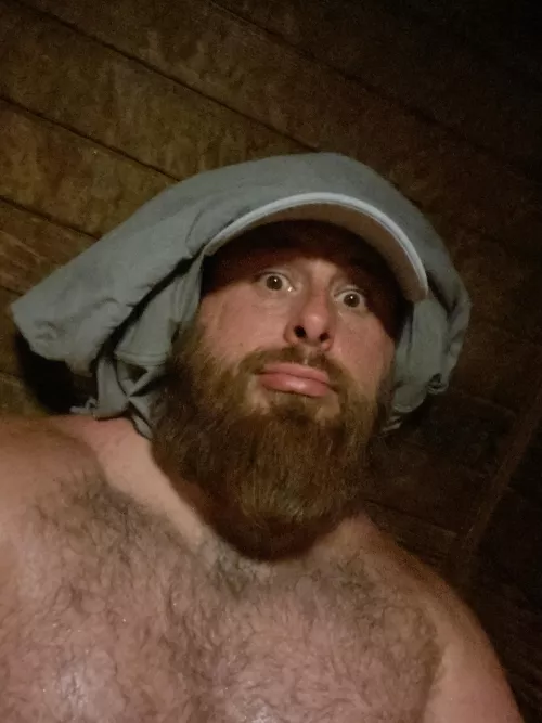 [m]ondays are for the sauna 🥵🥵🥵