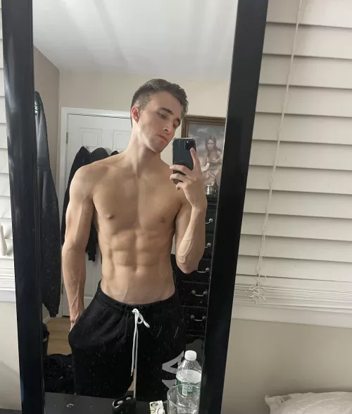 Nothin to see here don’t look closely