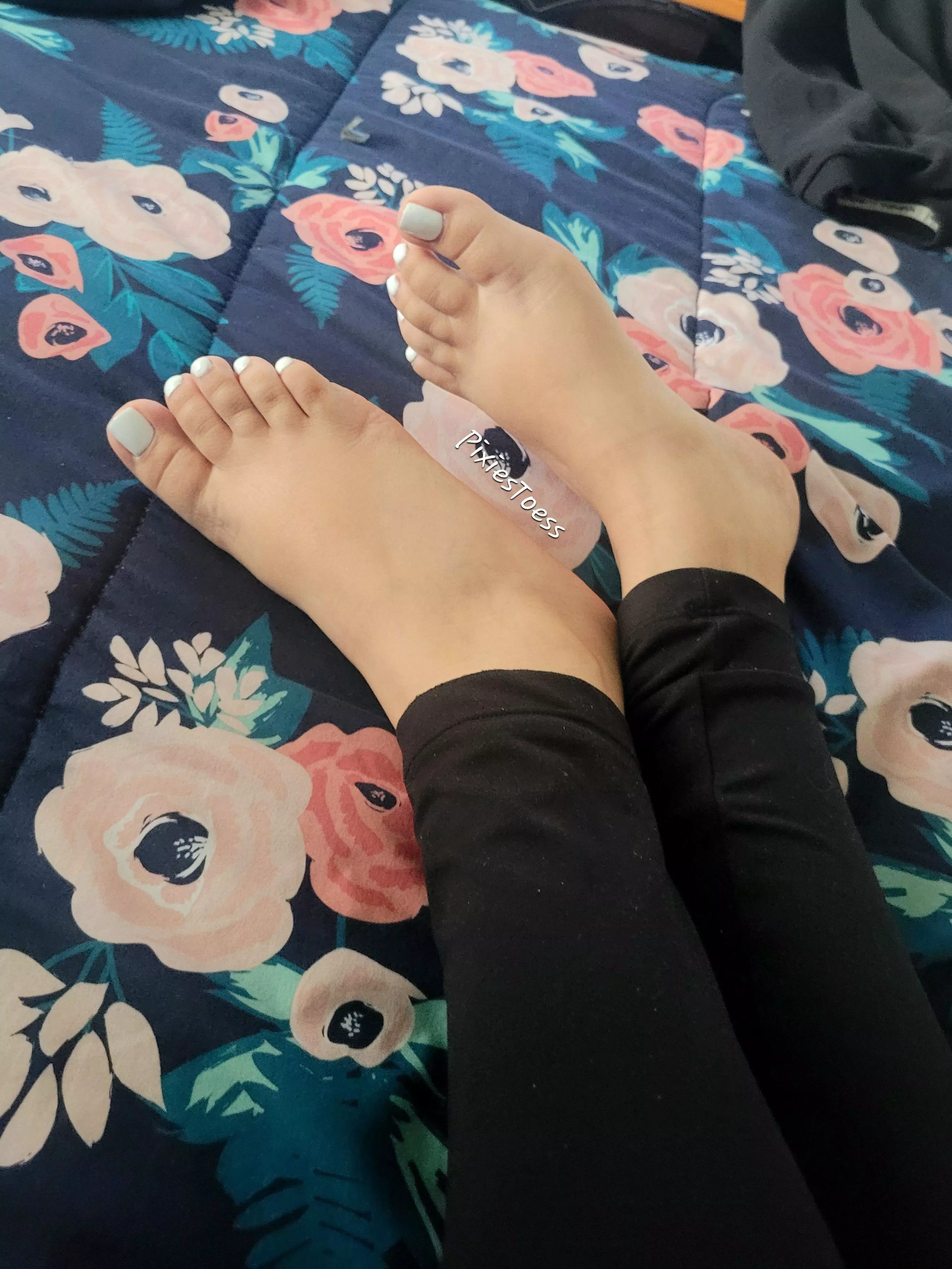 rate my toes.. now