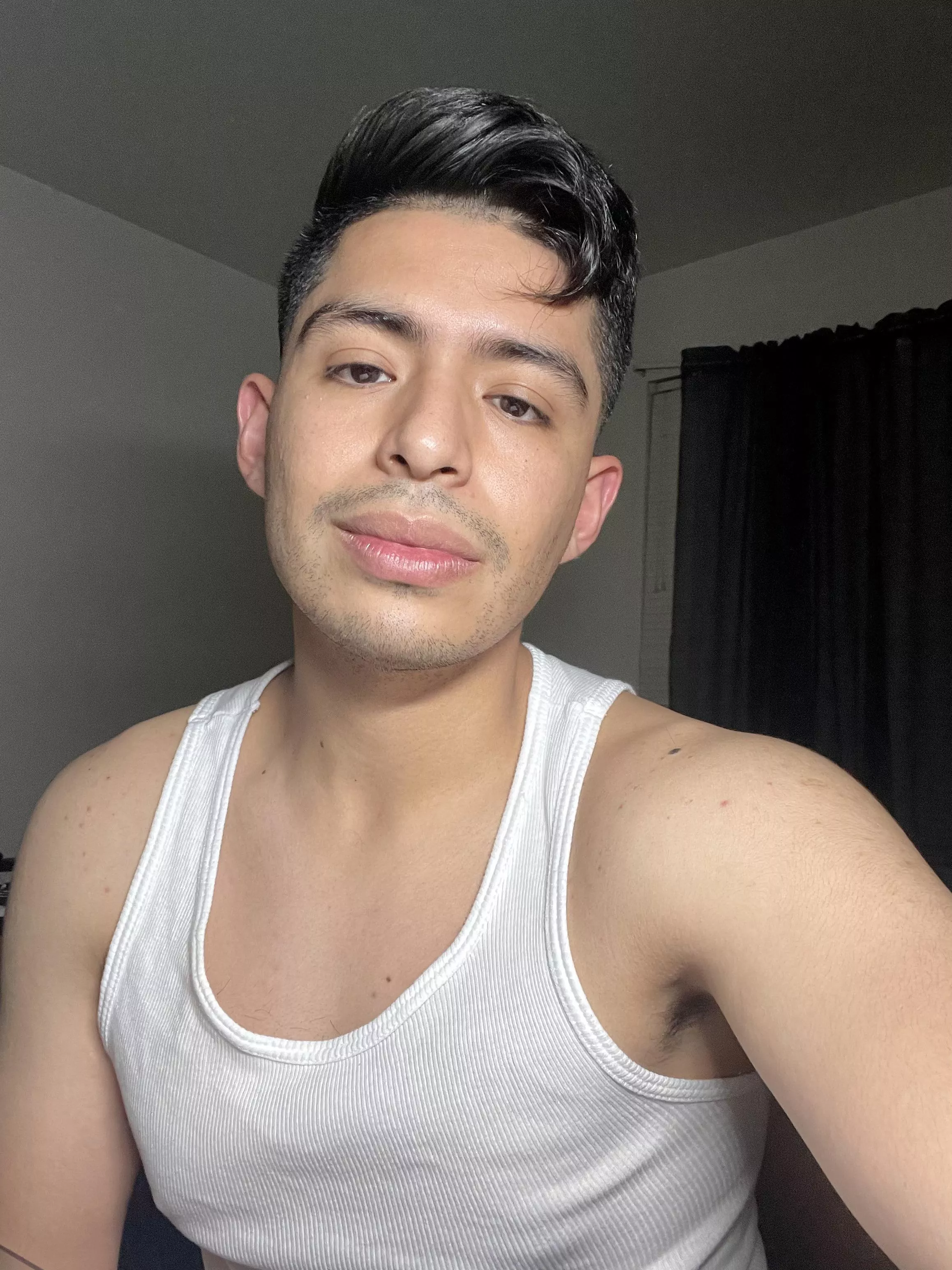 Taking a break from studying.. hello