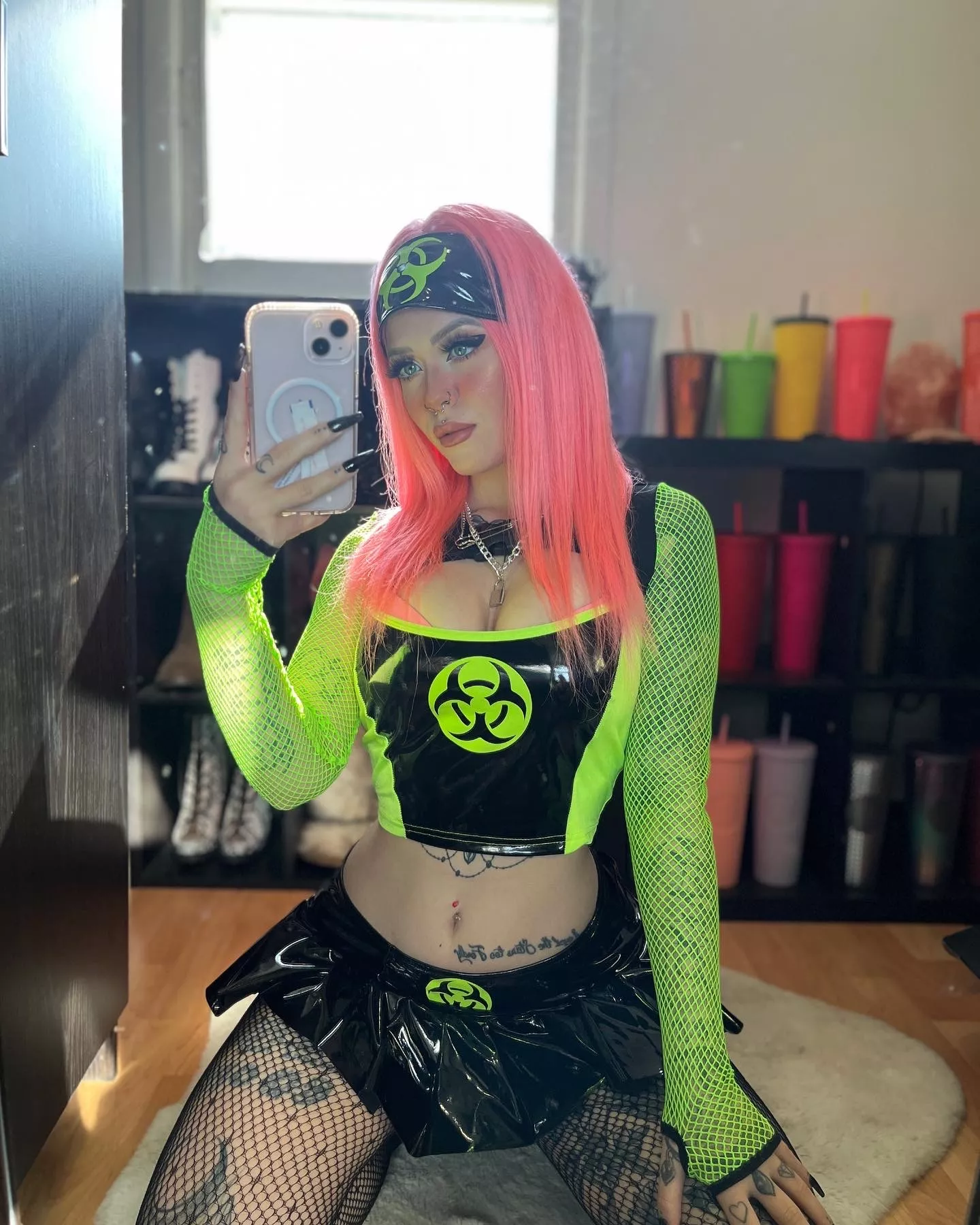 the only toxic girl in ur life 0 f - international3th0t