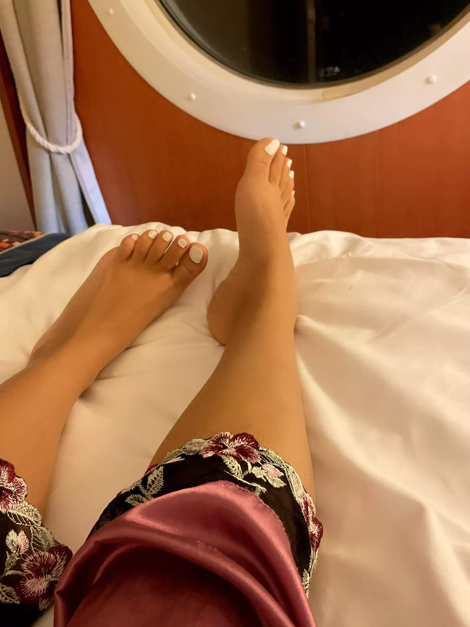 Your tongue should be here👅