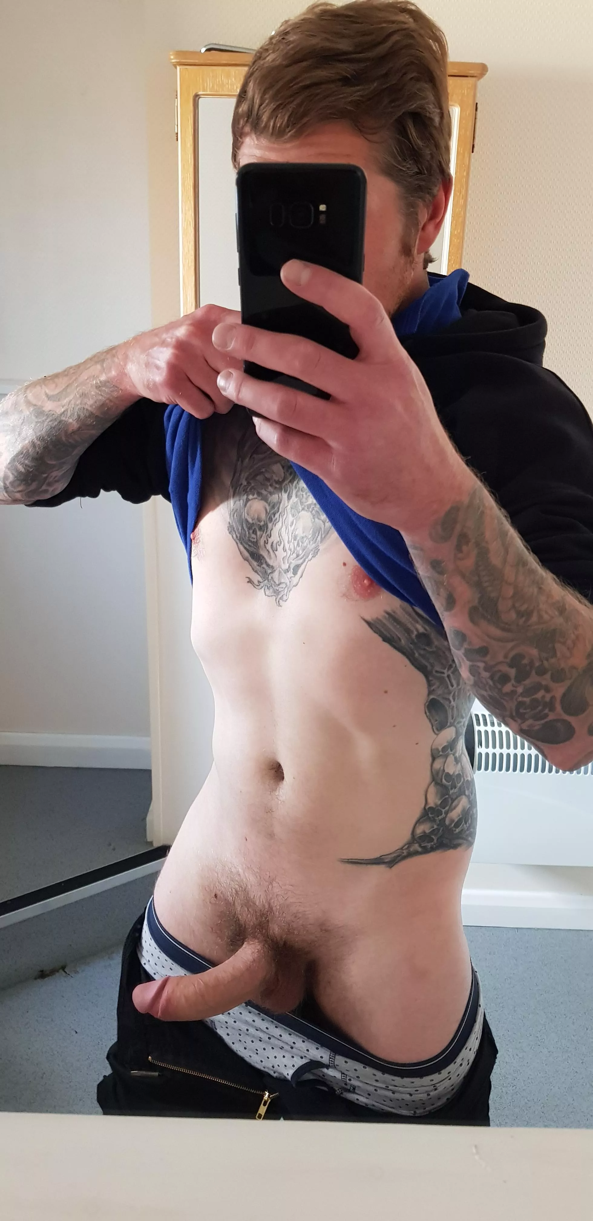 [35] If you're looking to get fucked at work, you know where to find me.... DMs Open!