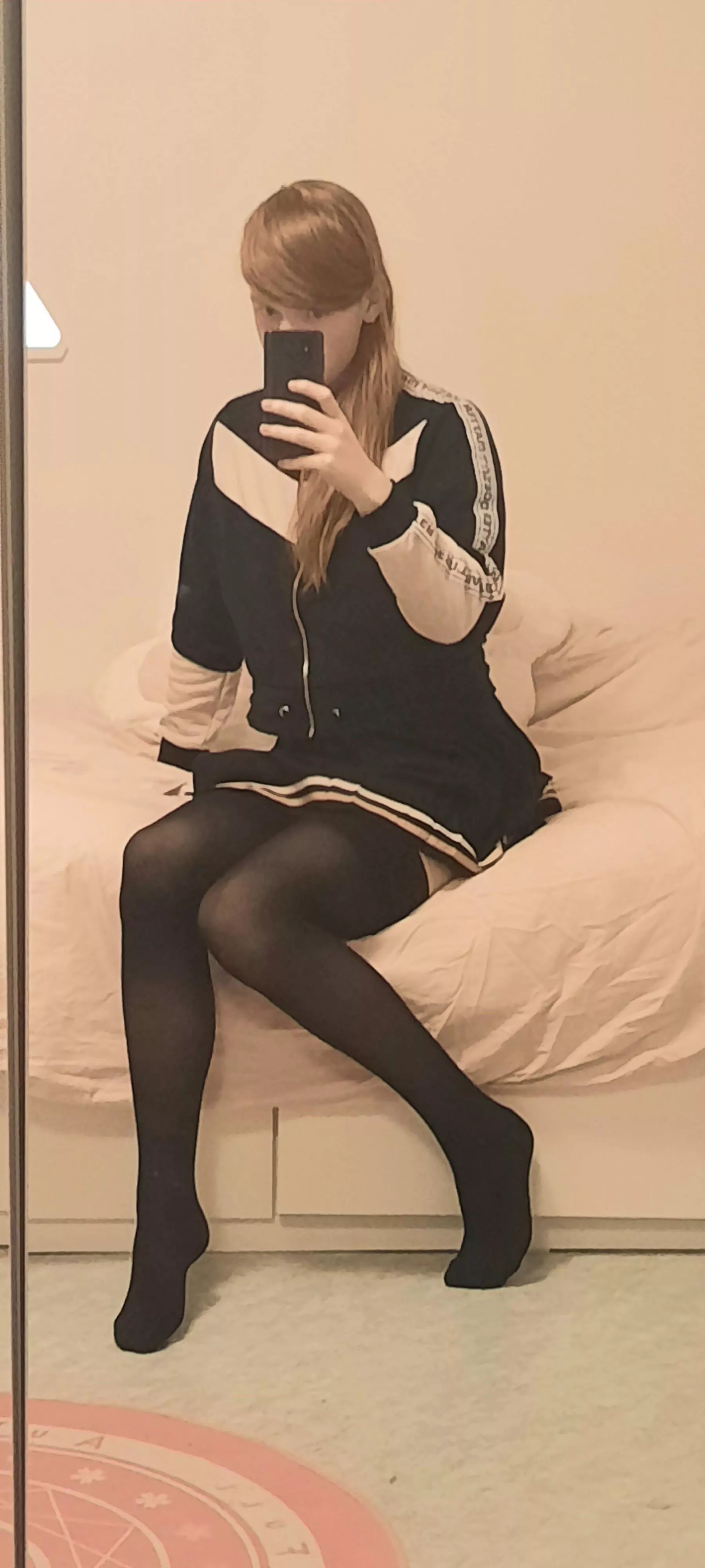 Do you get weird dreams? i get them all the time 💕