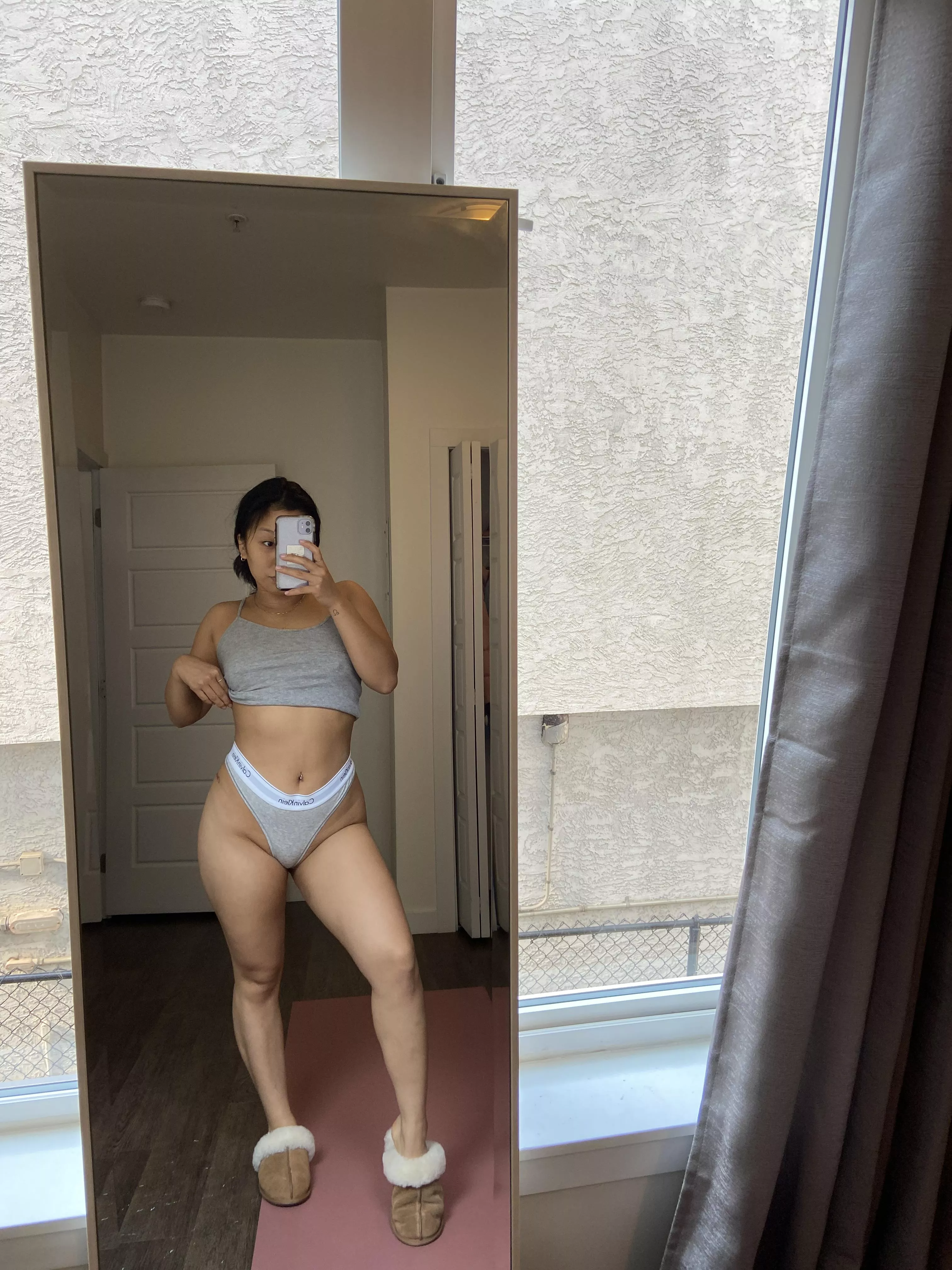 Do you like my new slippers? 😏