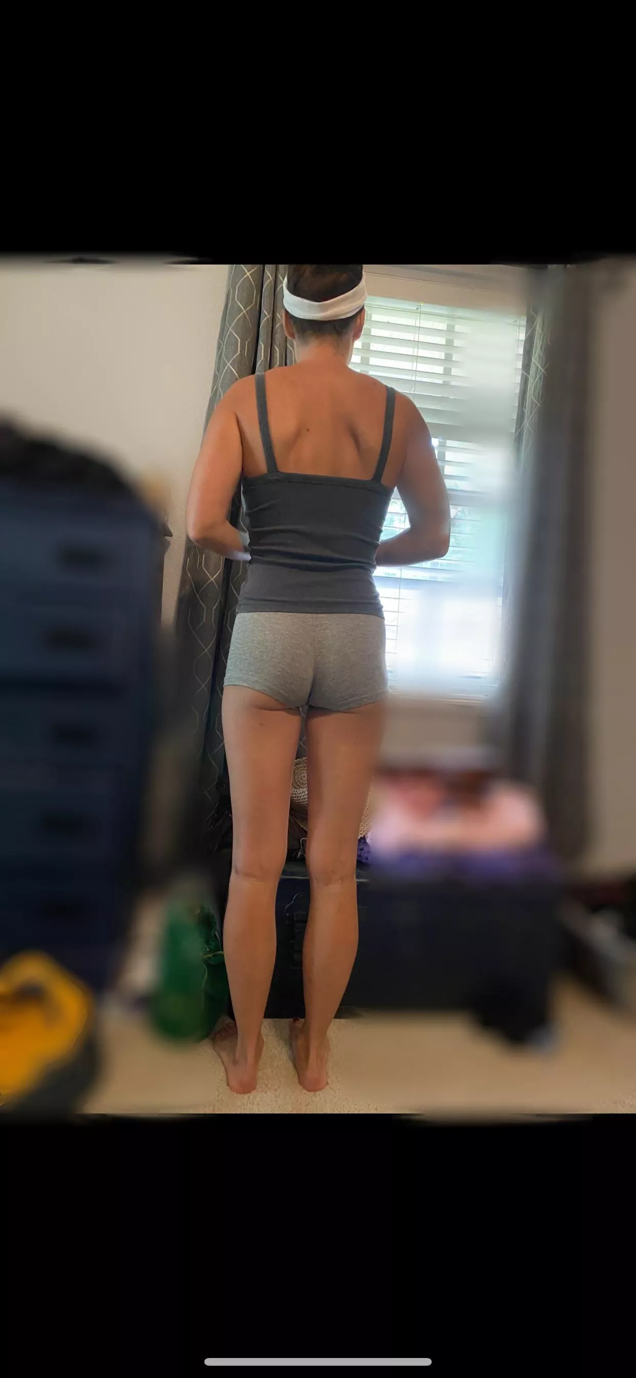 [f] Shorts or underwear?