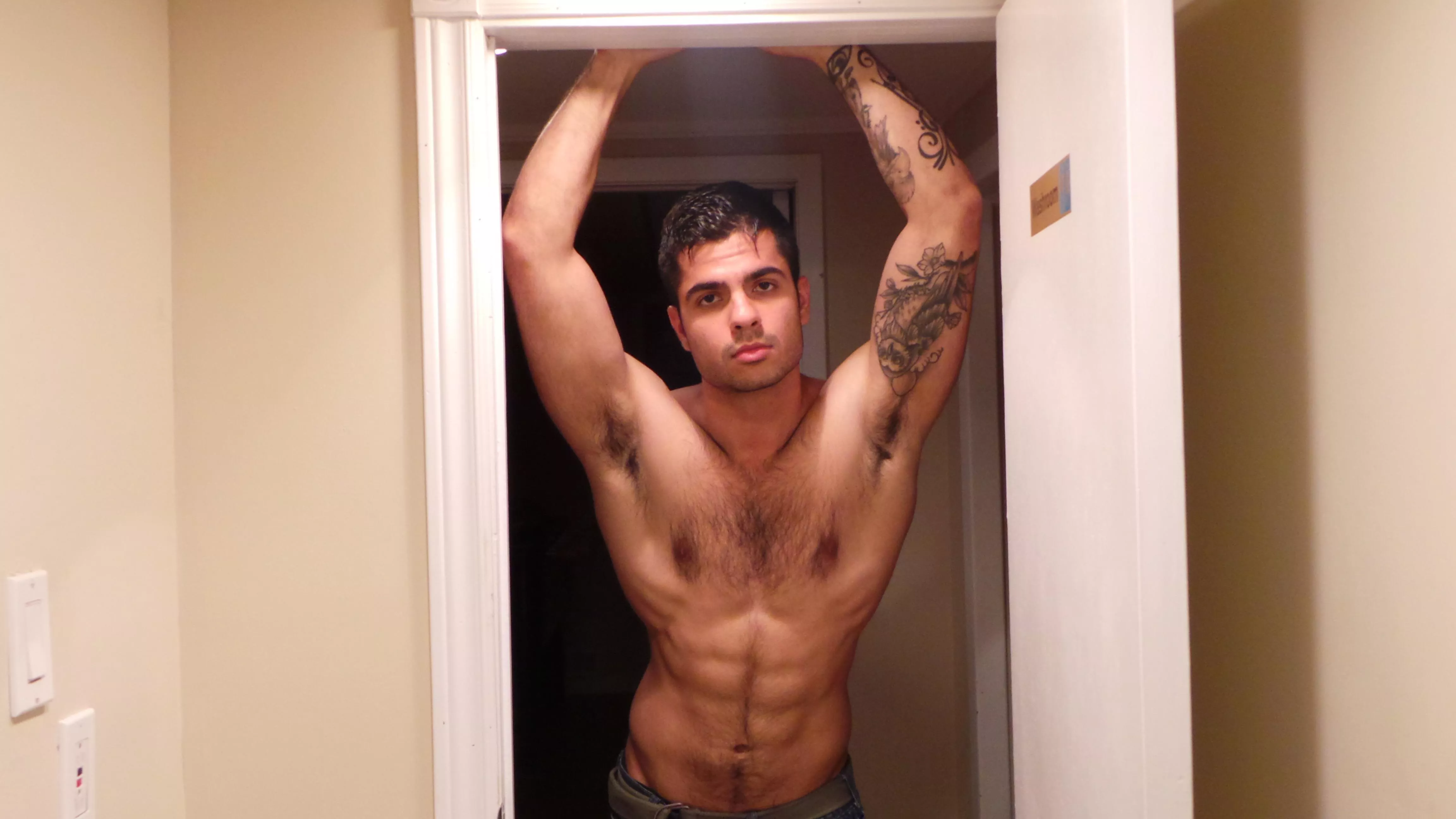 Hi :) I’m new and this is just a tease, there’s more on my profile