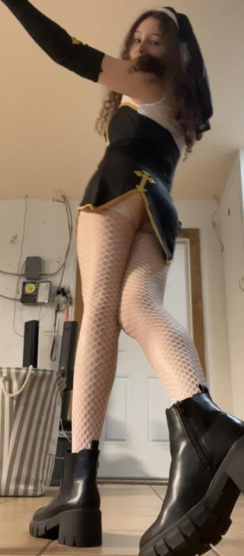 Hi my name is Keelyn 21 (f) 😘 do you like my curls 👀