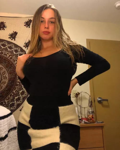 Some censored caps for you betas!