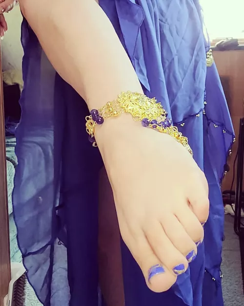 Things I learned: My belly dancing anklets jingle during footjobs!