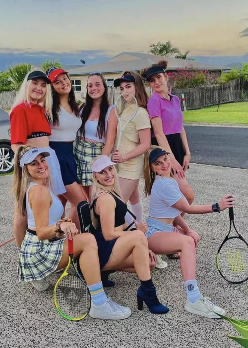 Which tennis babe you want?