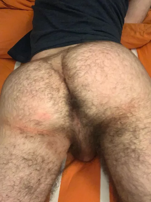 24 in shape bottom bro with a big furry bubble butt. 🤪 DM me or Add my snap: Furry984
