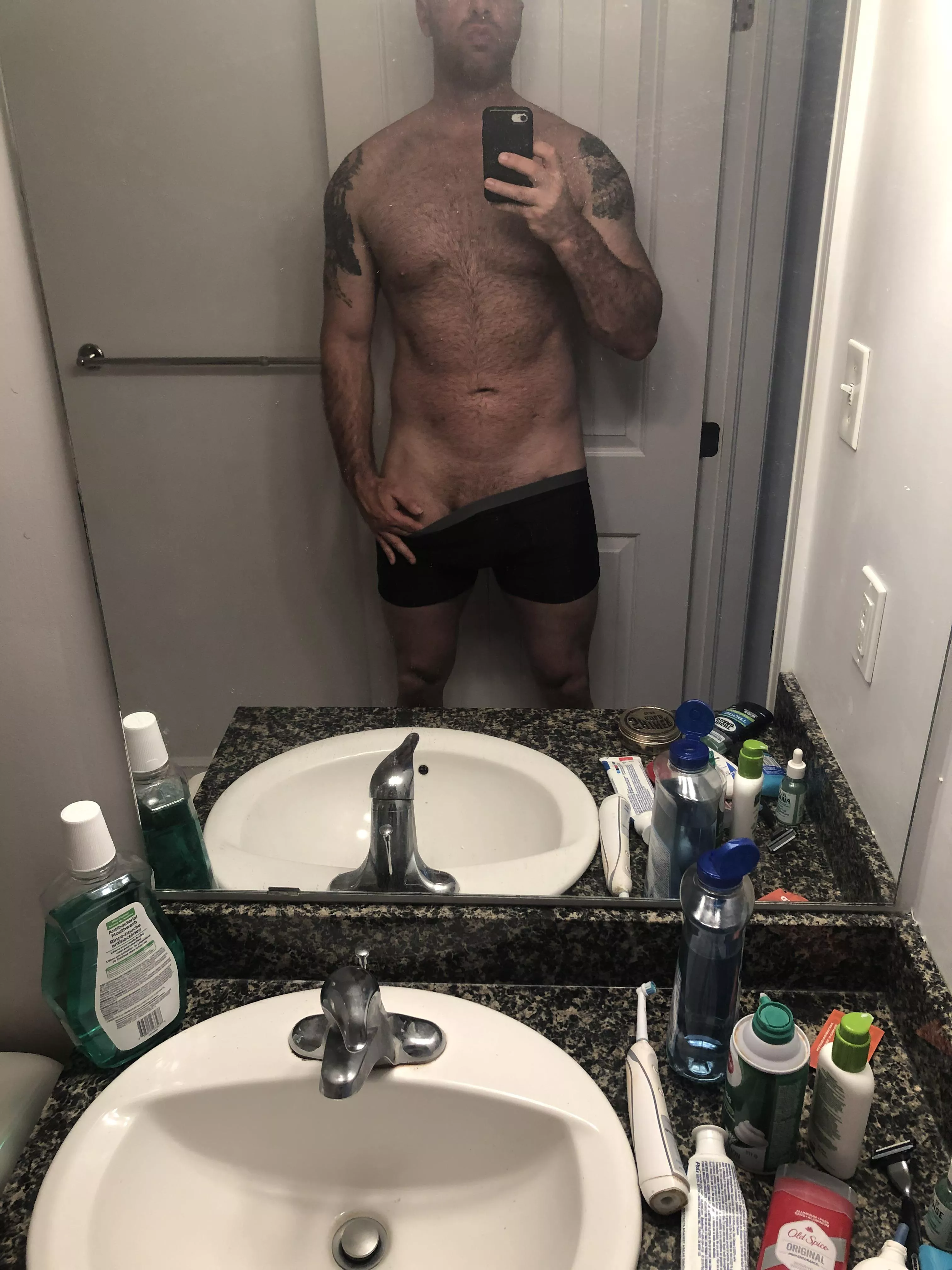 6’5, (41) years old. Am I still rocking it! Come and chat with me!